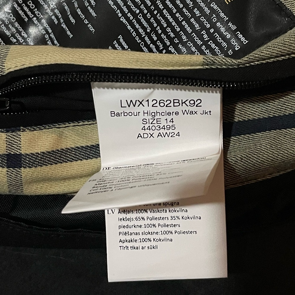 Barbour Highclere Hooded Waxed Jacket - Picture 5 of 6